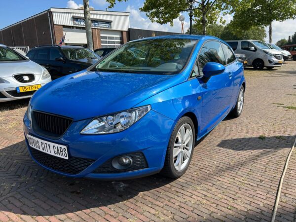SEAT Ibiza 1.4 blauw