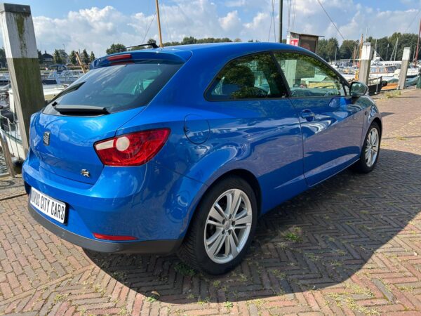 SEAT Ibiza 1.4 blauw
